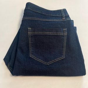 NWOT Denim 24/7 Skinny Jeans With Crystals